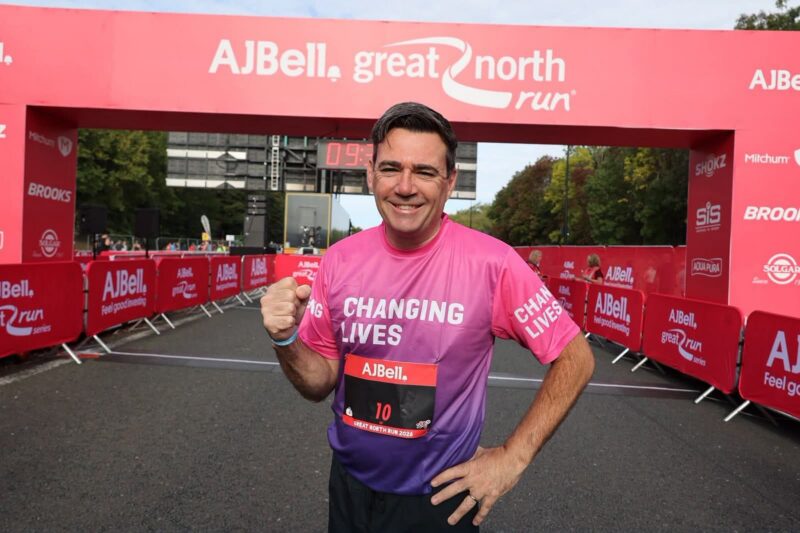 Prime Minister runs Great North Run for Newcastle homelessness charity Changing Lives